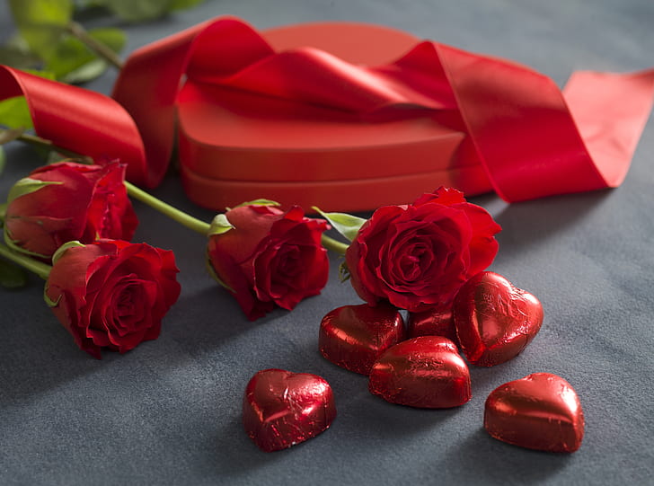 chocolate, candy, hearts, red, love, heart, romantic, gift, roses, red roses, valentine`s day, HD wallpaper