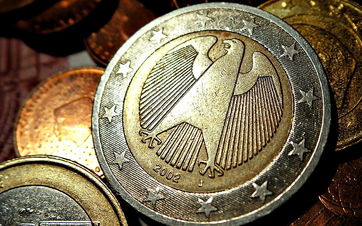 ドイツのユーロ硬貨、2002年の丸い銀色と金色のコイン、世界、ドイツ、 HDデスクトップの壁紙