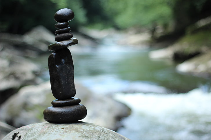 selective focus photo of balance stones, nature, landscape, trees, water, river, stream, rock, forest, rock formation, stones, Gravity, depth of field, artwork, meditation, HD wallpaper