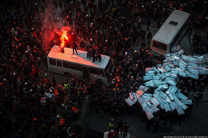 white bus, Ukraine, Ukrainian, Maidan, Kyiv, riots, HD wallpaper