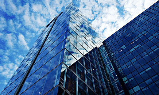 arsitektur, biru, awan, kaca, gedung tinggi, kantor, refleksi, langit, gedung pencakar langit, menara, perkotaan, jendela, Wallpaper HD HD wallpaper