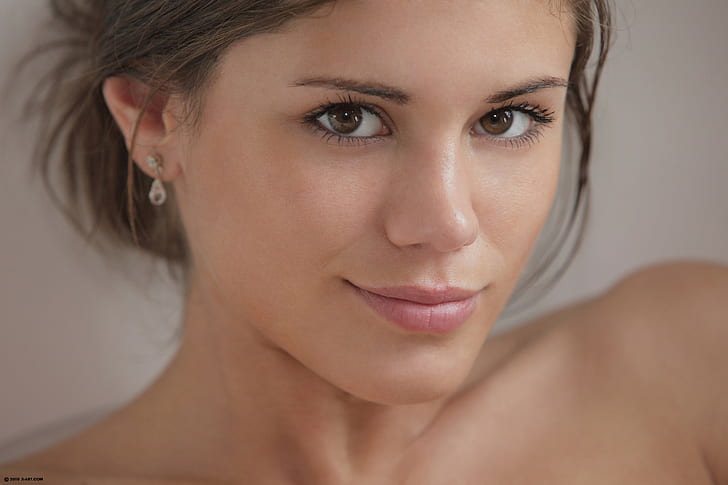 model, closeup, brunette, smiling, portrait, Markéta Stroblová, earring, women, HD wallpaper