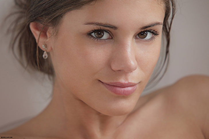 women, model, Markéta Stroblová, earring, closeup, brunette, smiling, portrait, HD wallpaper
