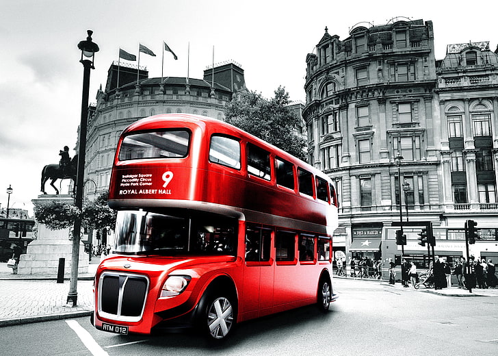 selektivt färgfoto av röd dubbeldäckarbuss, London, svartvitt, England, buss, HD tapet