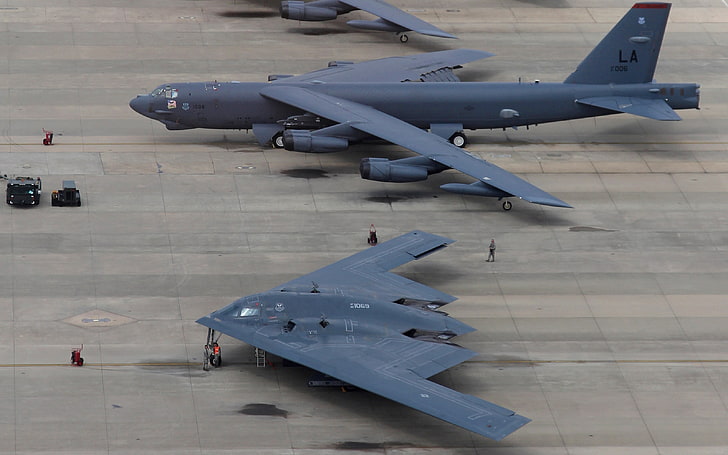 Northrop Grumman B-2 Spirit, Boeing B-52 Stratofortress, bombowiec, bombowiec strategiczny, samoloty wojskowe, samoloty, Tapety HD