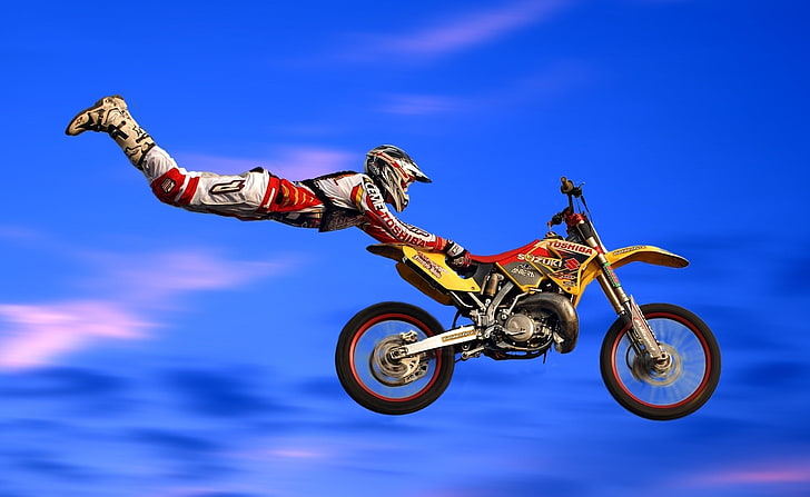 Motocross-Sprünge, gelbes und rotes Dirtbike, Motorradrennen, Motocross, Sprünge, HD-Hintergrundbild