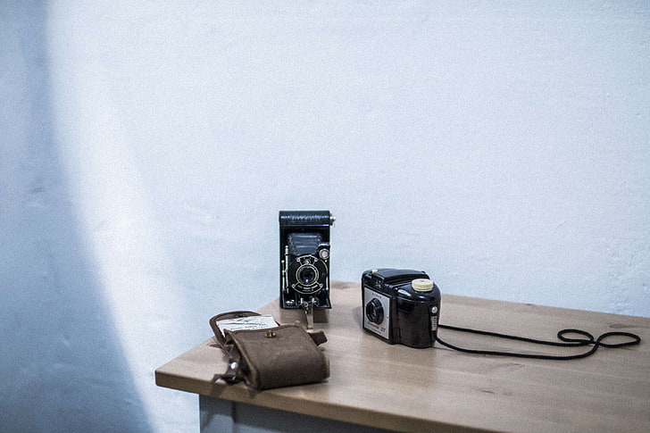 analog, analog camera, antique, camera, classic, daily, film, hipster, kodak, nice, old, retro, still life, table, tabletop, vintage, white, HD wallpaper