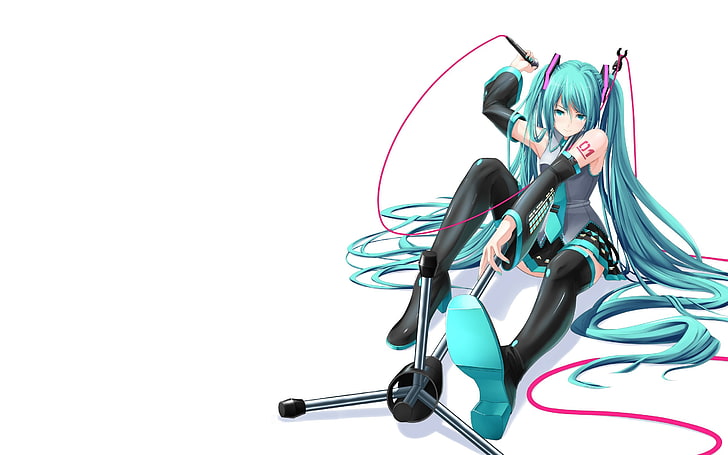 weibliche Anime Charakter digitale Tapete, Vocaloid, Hatsune Miku, Anime Mädchen, Anime, Mikrofon, Strümpfe, blaue Haare, weißer Hintergrund, HD-Hintergrundbild
