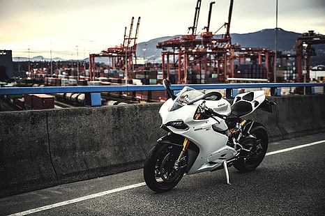 белый и черный спортивный мотоцикл, Ducati, мотоцикл, улица, Ducati 1199, HD обои HD wallpaper