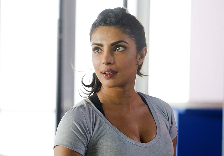 mujer en camisa gris con cuello redondo, Priyanka Chopra, Quantico, Temporada 1, Fondo de pantalla HD