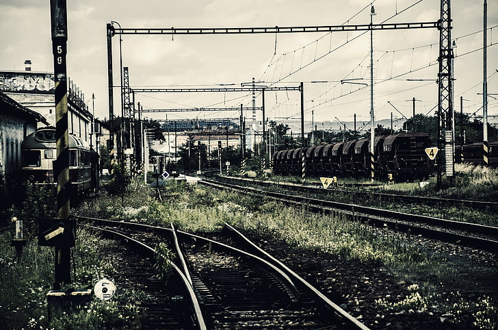 train, train station, old, rust, car, rail yard, nature, ground, destruction, sky, clouds, Pripyat, HD wallpaper