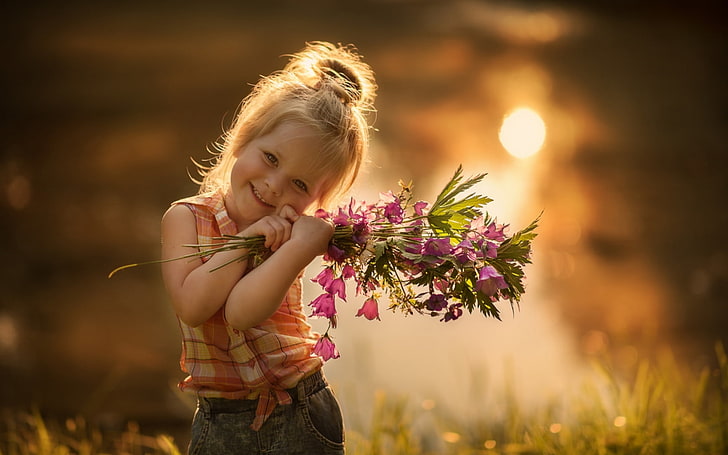 Little Girl, Girl, Field, Flowers, Smile, HD wallpaper