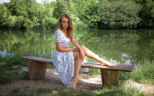 greens, grass, look, the sun, trees, nature, pose, pond, Park, model, portrait, barefoot, makeup, dress, hairstyle, brown hair, legs, beauty, sitting, in white, bokeh, Masha, on the bench, Grigoriy Lifin, HD wallpaper HD wallpaper