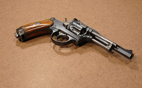 черный и коричневый револьвер, пистолет, револьверы, швейцарский револьвер 1882 года, коричневый, HD обои HD wallpaper