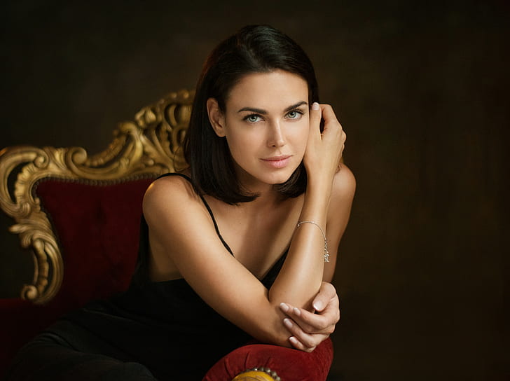 potret, mata hijau, model, tersenyum, Irina Antonenko, rambut hitam, rambut pendek, rambut hitam, gaun hitam, rambut menyentuh, berambut cokelat, wanita, Wallpaper HD