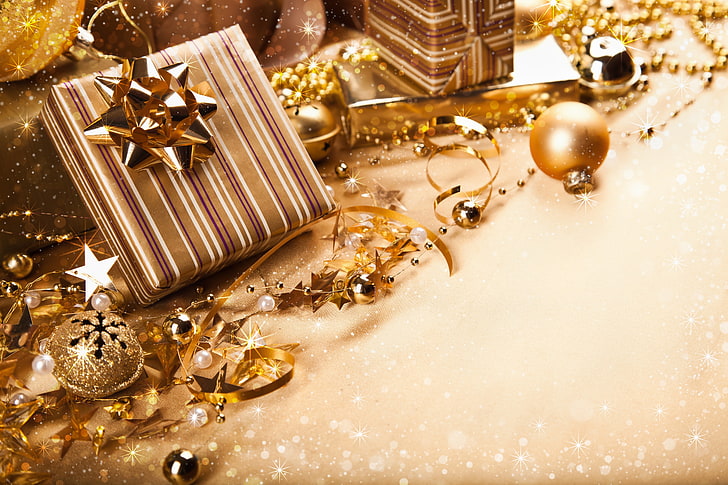 gold-colored Christmas decors, balls, tape, gold, New Year, Christmas, gifts, the scenery, holidays, box, bows, HD wallpaper