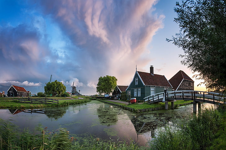 green trees and white wooden bridge, Netherlands, Holland, Zaanse Schans, Zaanstad, HD wallpaper
