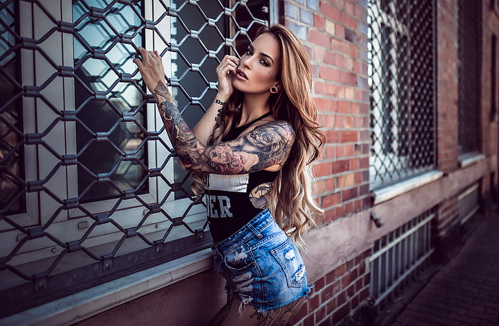 tattoo, model, inked girls, jean shorts, HD wallpaper