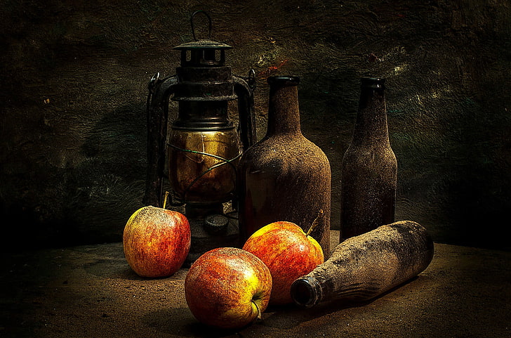 tre röda äpplen, äpplen, flaskor, HD tapet