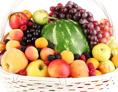 różne owoce i biała furtka kosz na owoce, winogrona, arbuz, brzoskwinie, jabłka, żywność, owoce, kosz, Tapety HD HD wallpaper