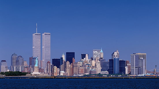 himmel, USA, New York, New York City, horisont, byggnad, vatten, World Trade Center, torn, horisont, tornblock, metropol, tvillingtorn, stadsbild, dagtid, skyskrapa, stad, blå himmel, HD tapet HD wallpaper