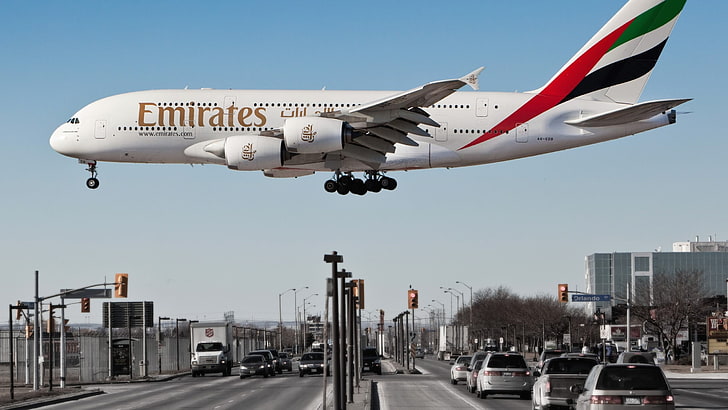 airplane, Airbus A-380-861, Emirates, passenger aircraft, traffic, cityscape, car, vehicle, HD wallpaper