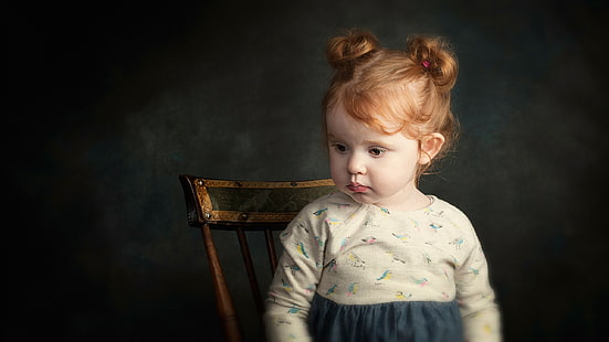 Ragazza carina, bionda, stile arte, ragazza seduta su una sedia pittura 3d, carina, piccola, ragazza, bionda, arte, stile, Sfondo HD HD wallpaper
