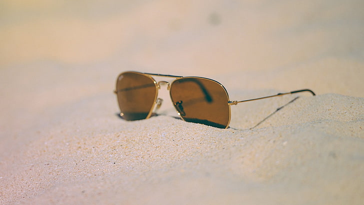 brown Ray-Ban Aviator sunglasses with silver frames, sand, glasses, beach, HD wallpaper
