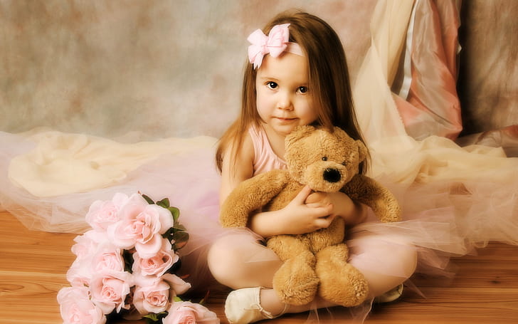 Gadis kecil dengan boneka beruang, Gadis kecil, Boneka, Boneka, Wallpaper HD