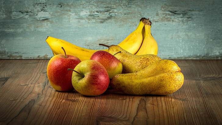 dua buah pir dan tiga apel merah, buah-buahan, apel, pisang, pir, Wallpaper HD