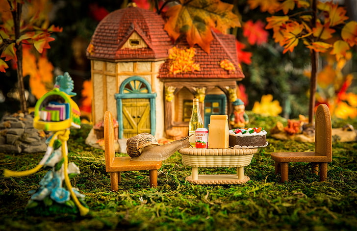 autumn, grass, leaves, macro, light, trees, comfort, house, table, foliage, the game, bottle, food, cute, snail, yellow, door, garden, juice, Bank, cake, bright, yummy, toy, autumn mood, puppet, maples, chairs, mansion, HD wallpaper