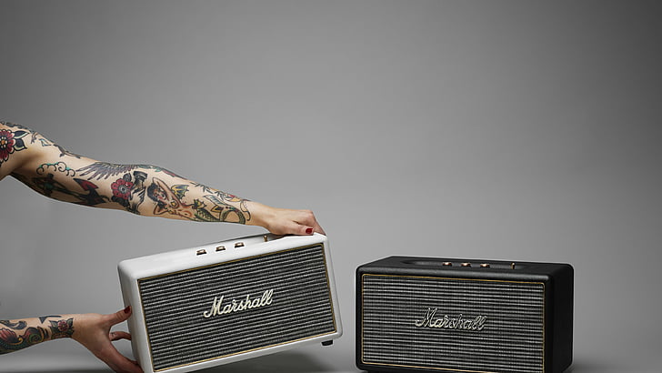 person holding Marshall guitar amplifier, Marshall Stanmore, review, headphones, speaker, bluetooth, unboxing, nostalgia, retro, stereo, HD wallpaper
