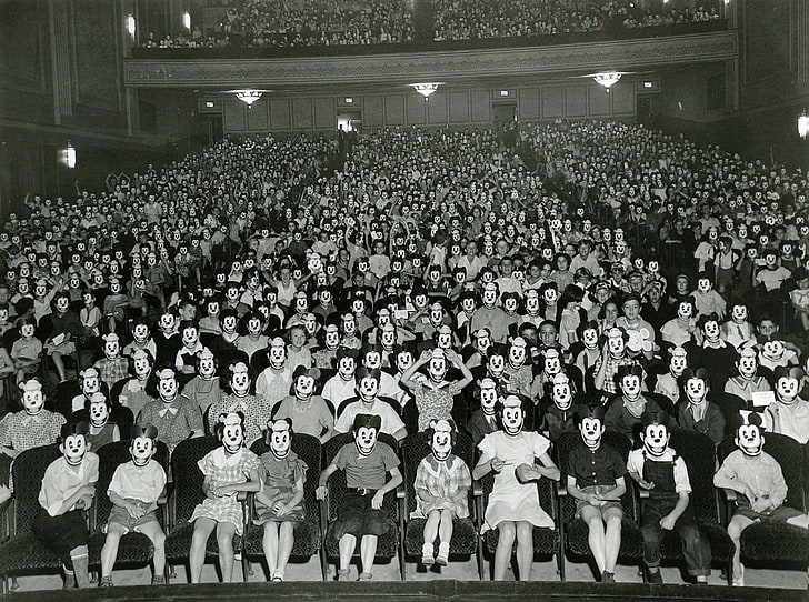 foto en escala de grises de personas, monocromo, espeluznante, Mickey Mouse, Fondo de pantalla HD