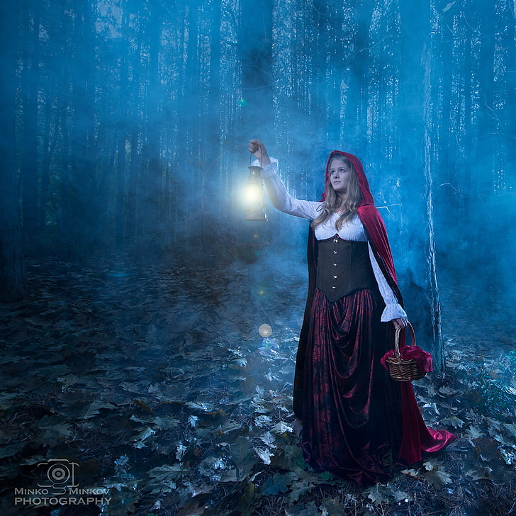 Minko Minkov, forêt, lanterne, femmes, détournant les yeux, petit chaperon rouge, Fond d'écran HD