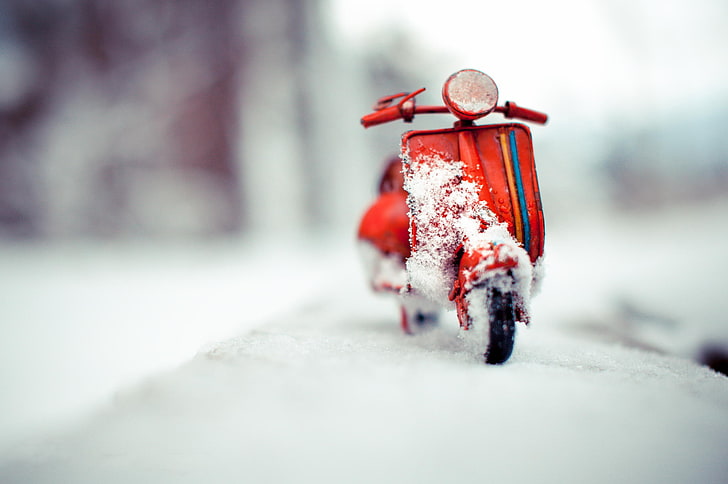 red motor scooter miniature, macro, model, toy, moped, shooting, photo, photographer, miniature, scooter, Vespa, Kim Leuenberger, HD wallpaper