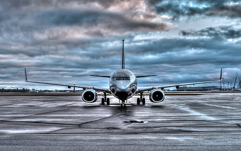 طائرة ركاب فضية ، مطار ، طائرة ، بوينج 737، خلفية HD HD wallpaper