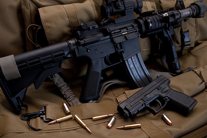 черная штурмовая винтовка и полуавтоматический пистолет, пистолет, оружие, пули, штурмовая винтовка, HD обои