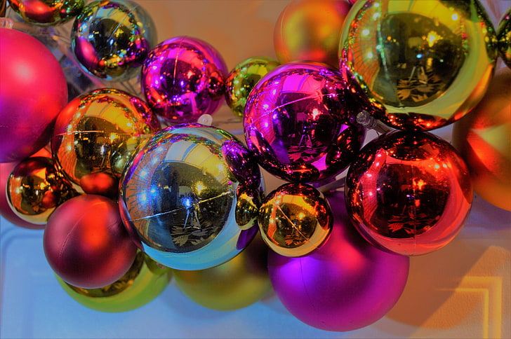 Rosa und Goldweihnachtsflitter, Weihnachtsdekorationen, Glas, bunt, HD-Hintergrundbild