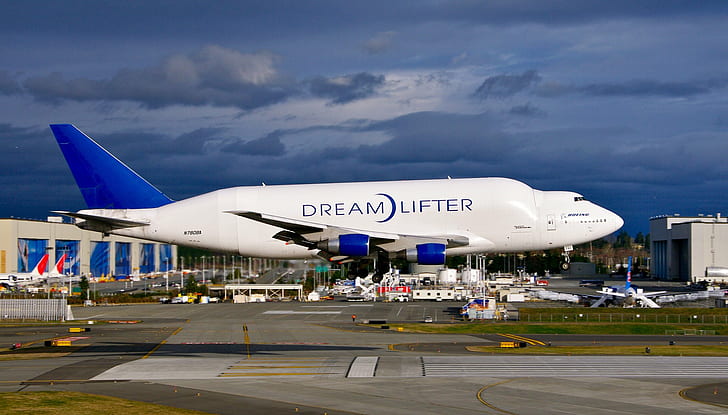 747 400, aircrafts, airliner, airplane, beluga, boeing, cargo, dreamlifter, plane, sky, transport, HD wallpaper
