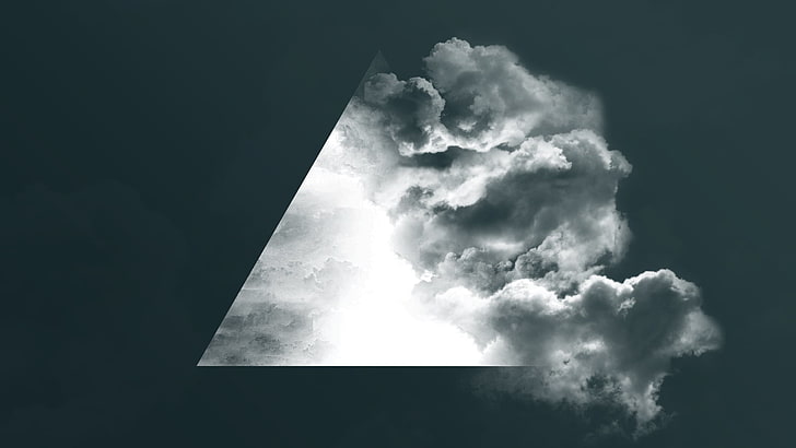 nuages ​​en niveaux de gris, triangle, nuages, lune, lumières, minimalisme, art numérique, géométrie, monochrome, pyramide, Fond d'écran HD