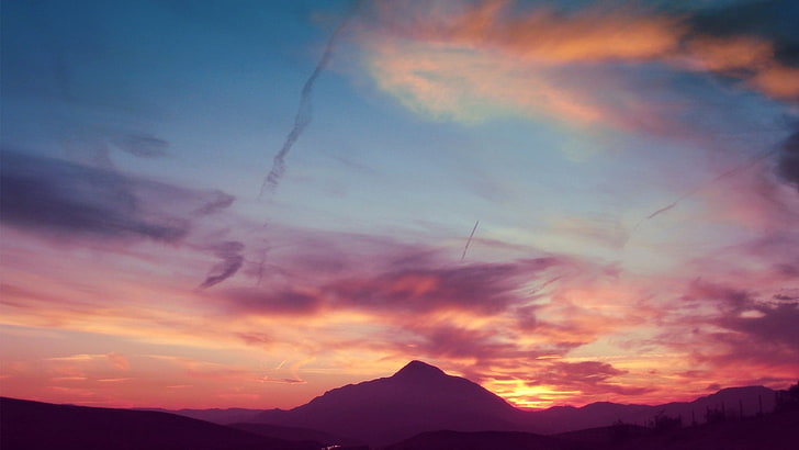 nube blanca y cielo azul, montañas, naturaleza, puesta de sol, cielo púrpura, silueta, paisaje, Fondo de pantalla HD