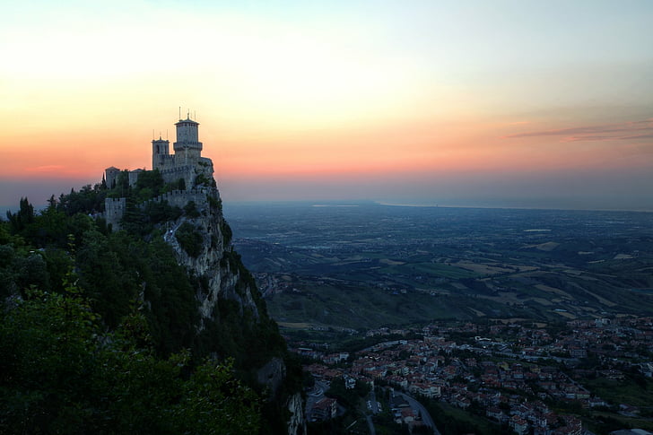 ปราสาท, Borgo Maggiore, ตอนเย็น, ป้อมปราการ Guaita, Guaita, Monte Titano, San Marino, พระอาทิตย์ตก, วอลล์เปเปอร์ HD
