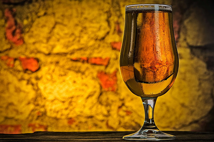 A glass of, a pint, alcohol, bar, beer, bottle, brewery, bubbles, clear, HD  wallpaper | Wallpaperbetter