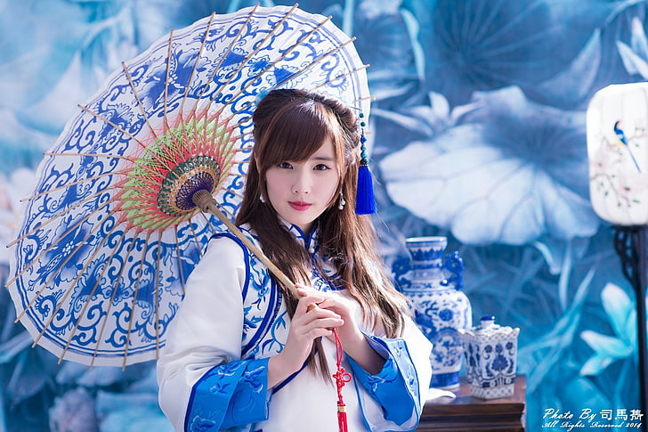 Models, Yu Chen Zheng, Asian, Girl, Lantern, Model, Taiwanese, Tea Set, Traditional Costume, Umbrella, Vase, HD wallpaper