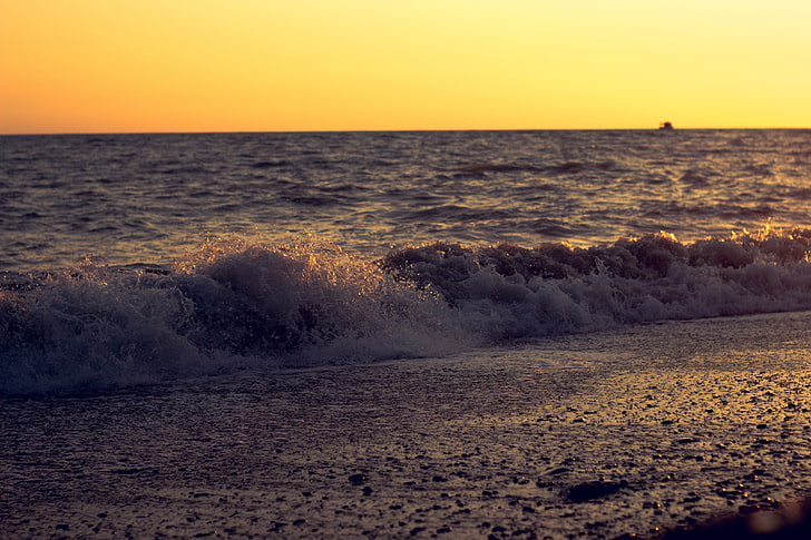 coast, sea, waves, beach, sunset, horizon, HD wallpaper