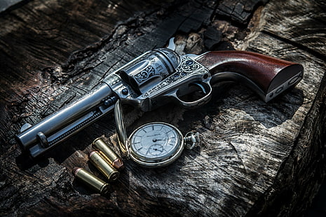 серебристо-коричневый револьвер, револьвер, оружие, часы, HD обои HD wallpaper