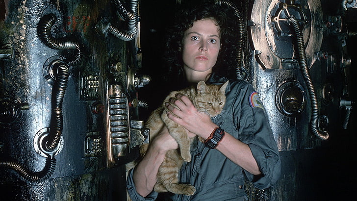 Sigourney Weaver, Alien (film), Aliens (film), Smartwatch, filmy, aktorka, kot, Jones the Cat (Alien), Tapety HD
