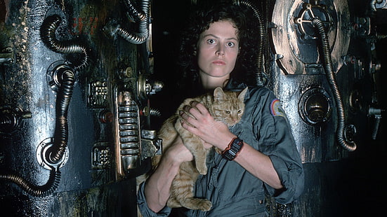 Sigourney Weaver, Alien (movie), Aliens (movie), Smartwatch, movies, actress, cat, Jones the Cat (Alien), HD wallpaper HD wallpaper