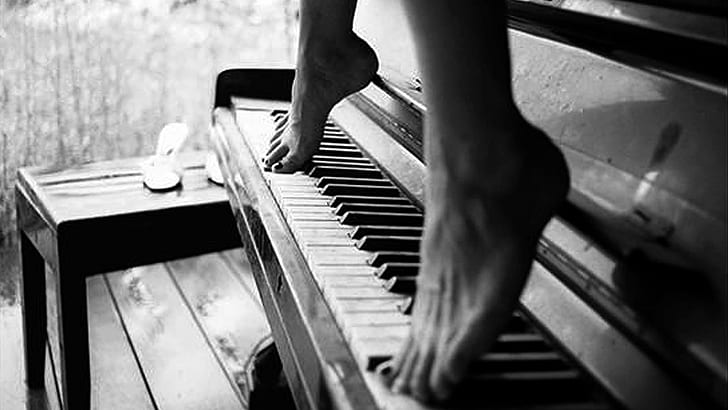 Feel, toes, feel, feet, photoshop, photography, piano, black and white, woman, 3d and abstract, HD wallpaper