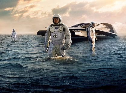 Międzygwiezdny Matthew McConaughey, trzy osoby w kombinezonach astronautów w cyfrowej tapecie, Filmy, Inne filmy, Film, Film, 2014, Międzygwiezdny, Matthew McConaughey, Tapety HD HD wallpaper